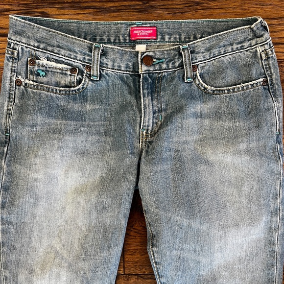 Abercrombie & Fitch Vintage Capri Low Rise Jeans Cuffed Blue Size 6 - Picture 2 of 11